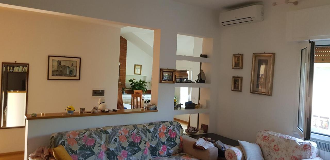 Romantische Villa Am Meer Mit Kamin Zoomarine Cinecitta World Torvaianica Exterior foto