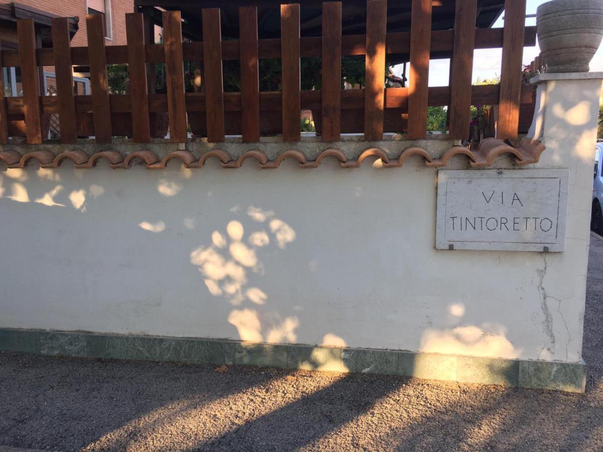 Romantische Villa Am Meer Mit Kamin Zoomarine Cinecitta World Torvaianica Exterior foto